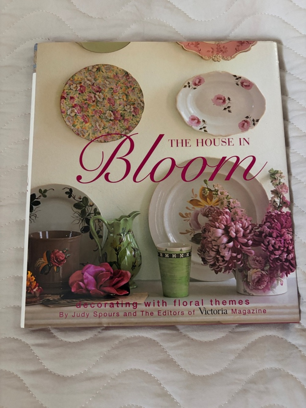 3 Vintage/Cottagecore Style Decorating Coffee Table Books - Picture 7 of 16